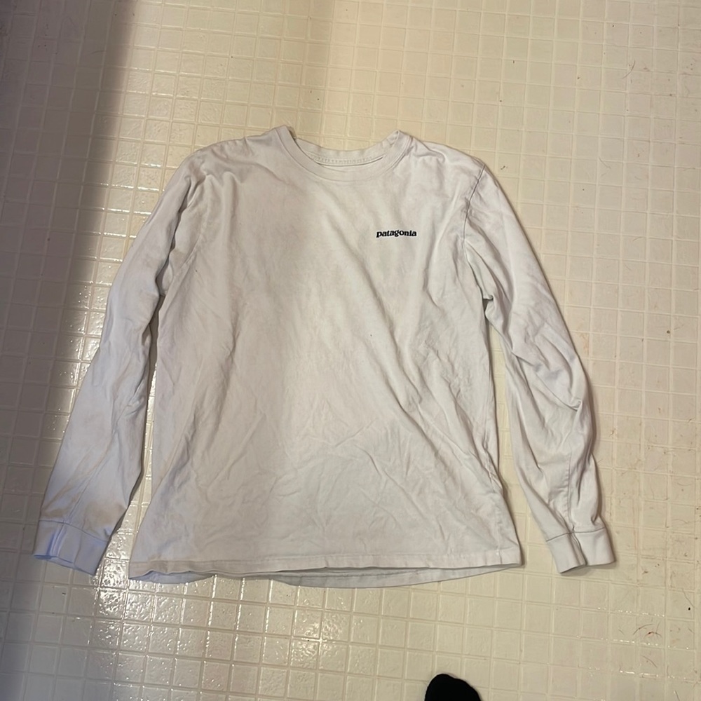 Patagonia long sleeve shirt medium